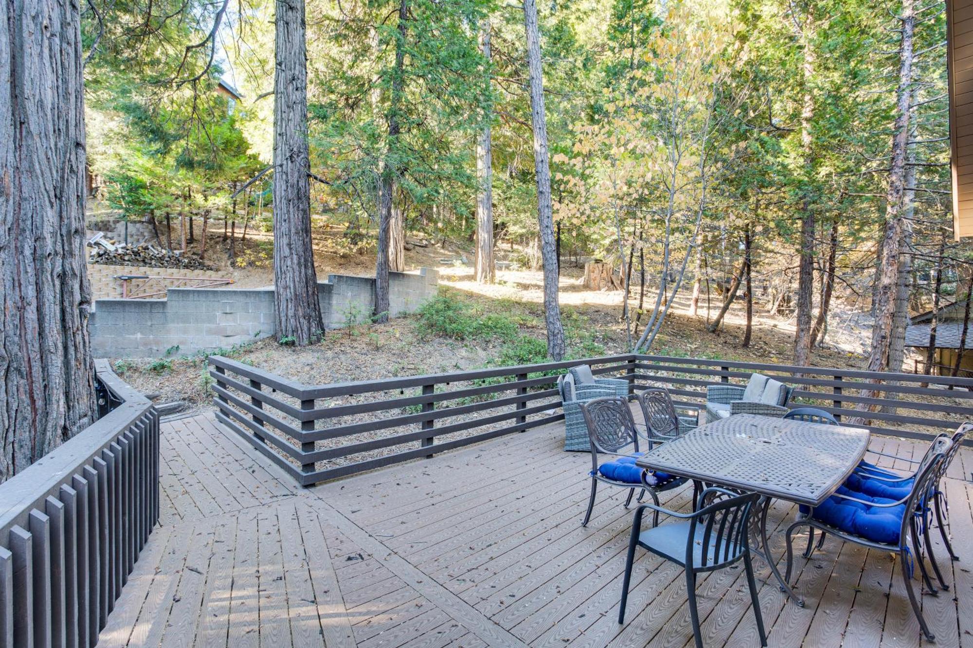 Lake Arrowhead Cabin Rental About 1 Mi To Village! Exterior photo